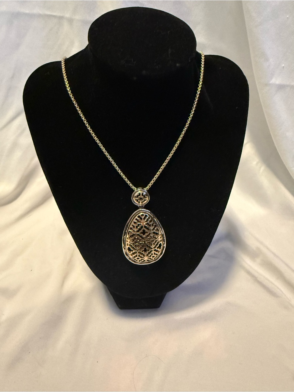 WHBM Teardrop pendant intricate scrollwork pattern necklace